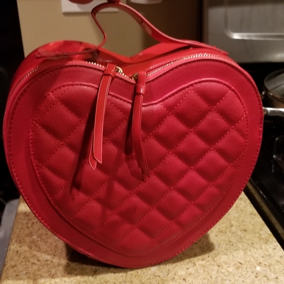 Valentine's Rebel Red ❤ Heart - Picture 9 of 10